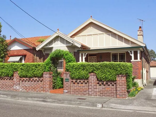 Spacious family home with pool