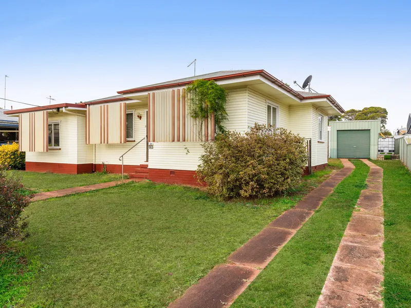 RIPE FOR RENOVATION IN A PRIME POSITION OF HARRISTOWN