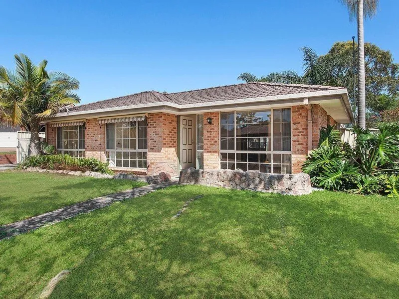 Three Bedroom Home Only Minutes To The Lake