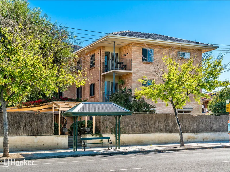 A Great City Fringe Pad!