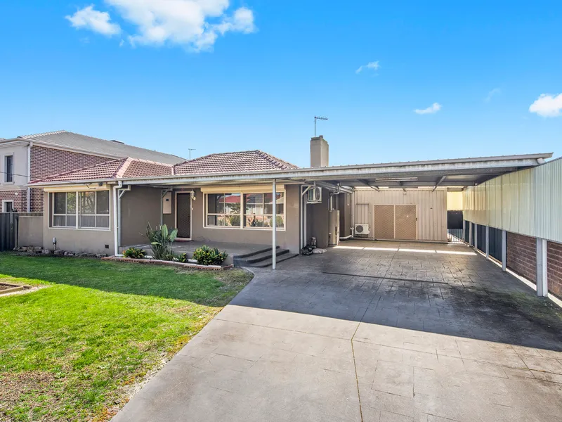 UPDATED FAMILY GEM IN THE HEART OF SPRINGVALE