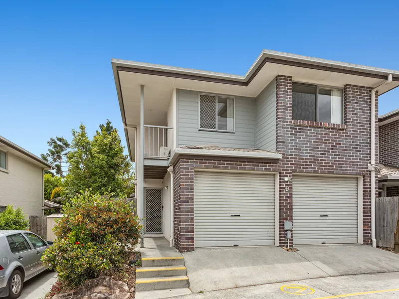Large 4 Bedroom Townhouse