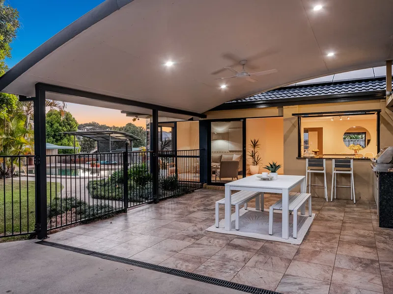 Exceptional Family Entertainer with Pool