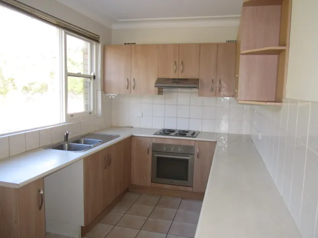 Spacious Apartment In Convenient Locale!