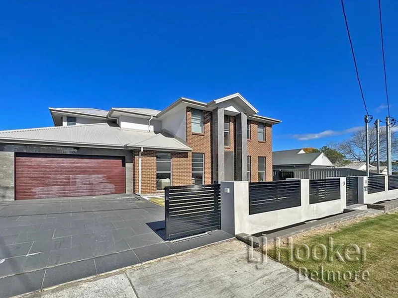 Modern 5 bedroom House