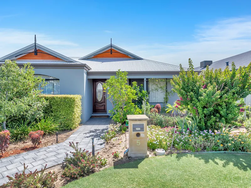 SERENITY NEAR THE PARK