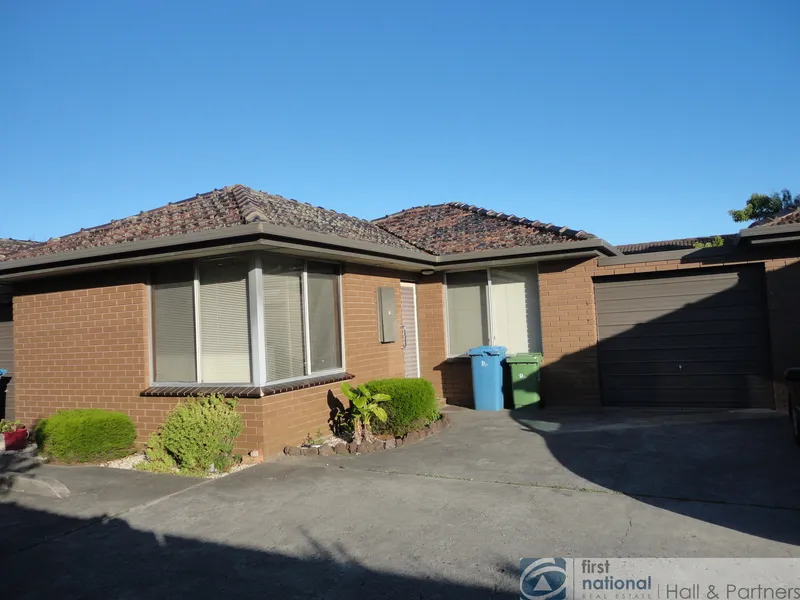 Close To Dandenong Plaza, Bus Stops & Market
