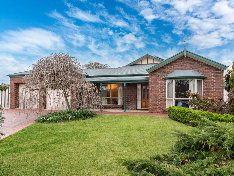 Conveniently Located Federation Home on 898m2