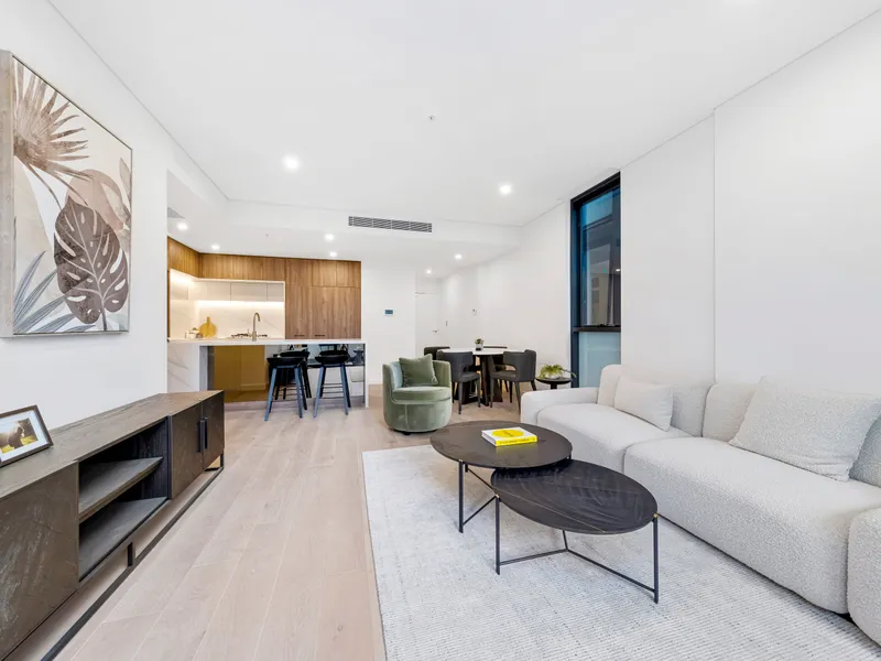 Brand New Stunning 2 Bedrooms Apartment in Prime Location! Just Release!