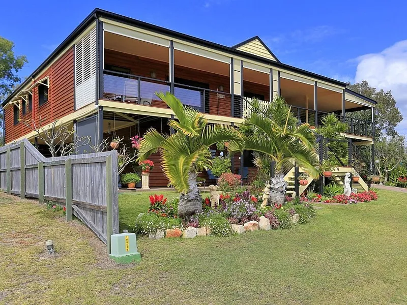 Relaxed Beach Side Lifestyle in Modern Perfection