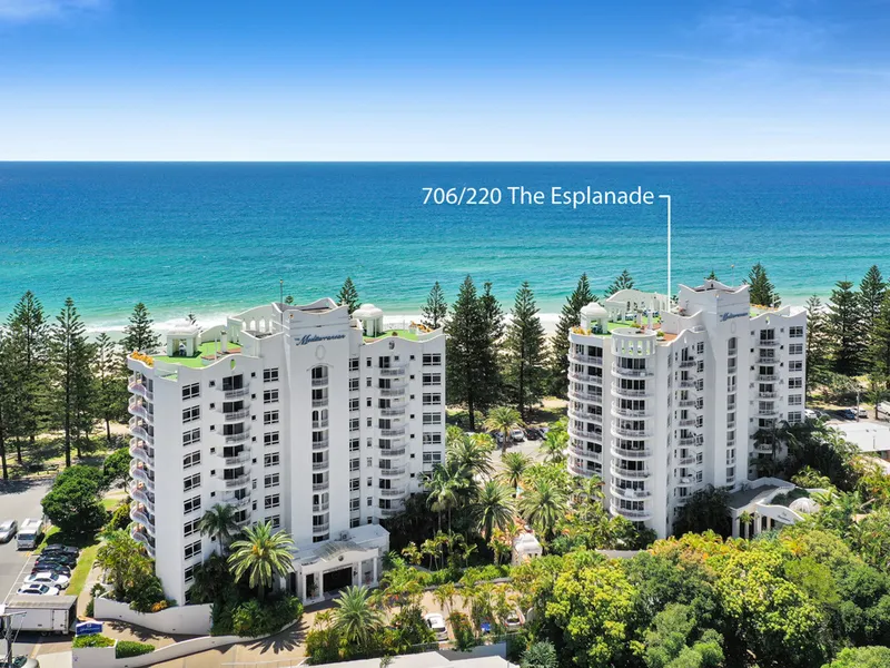Three Bedroom Apartment At The Burleigh Mediterranean!