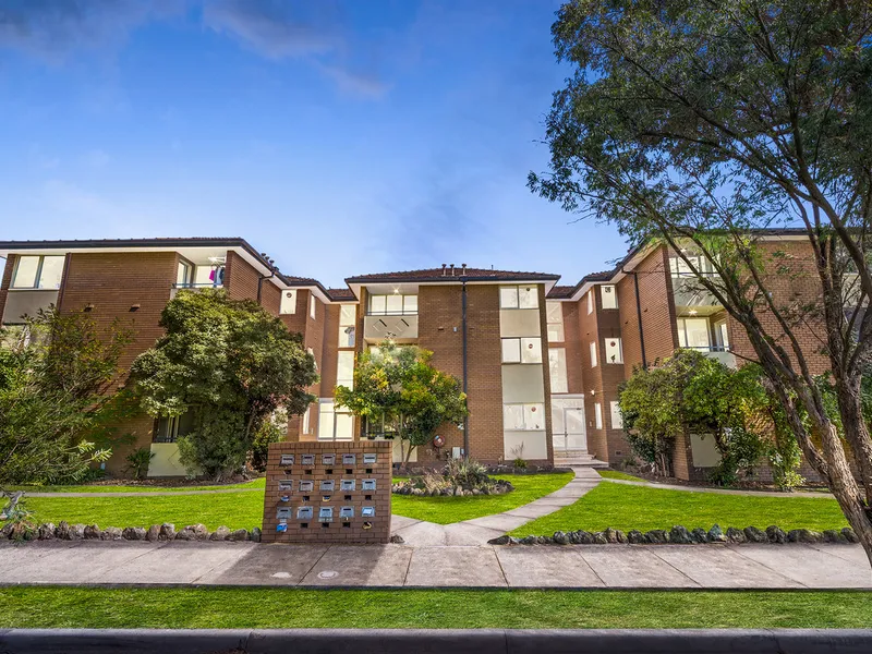 360 degree park views in a prime location