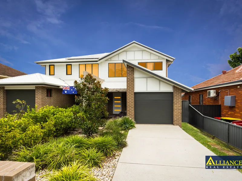 FAMILY HOME IN BLUE RIBBON LOCATION