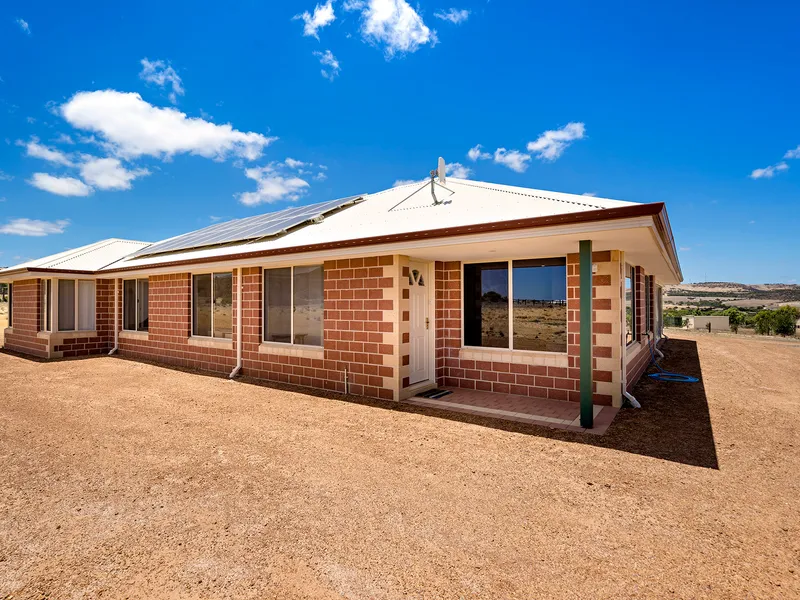 Stunning Views, Picturesque Property