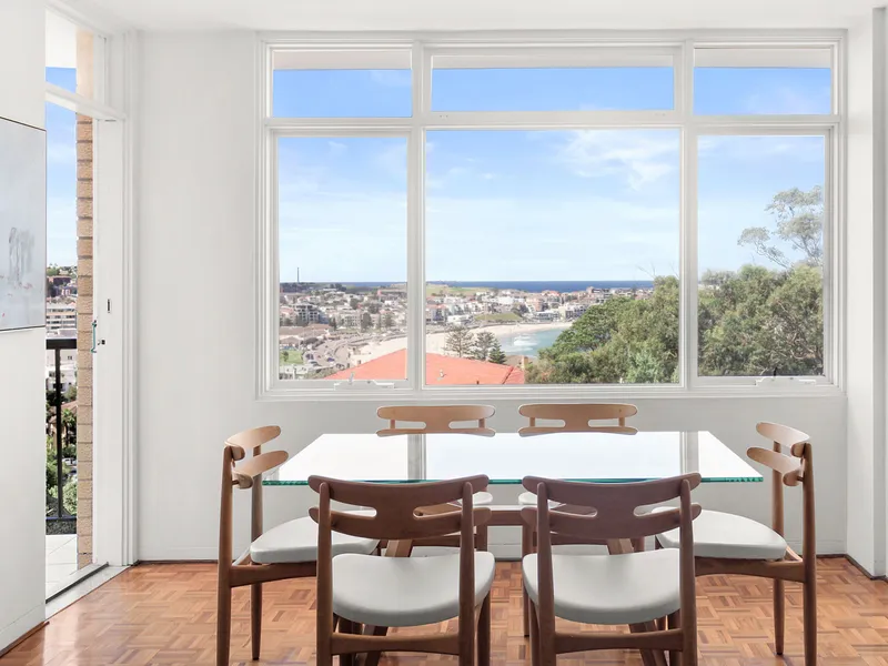 TWO BEDROOM APARTMENT WITH PANORAMIC BEACH VIEWS!