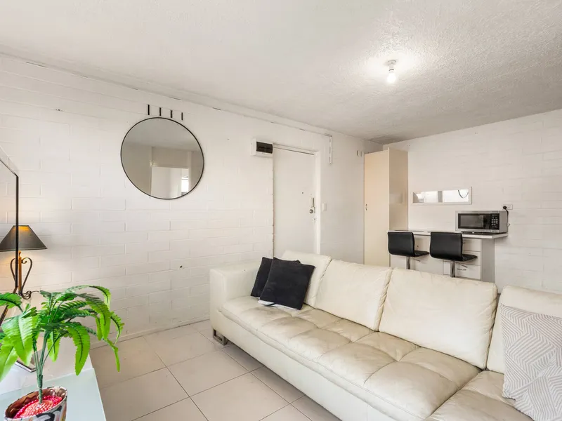 Ideal investment or leave your car at home and enjoy the lifestyle…