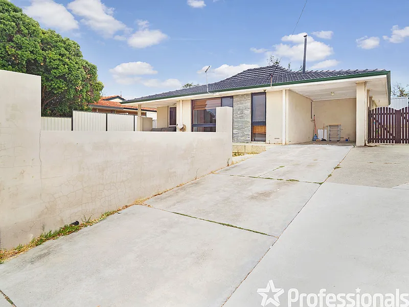 3 x 2 IN GREAT LOCATION !