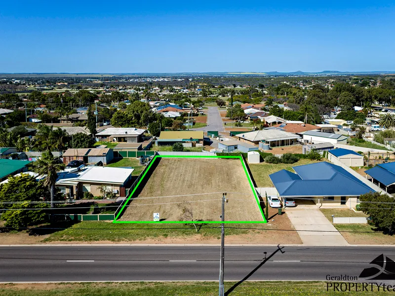 890m2 for this price?!