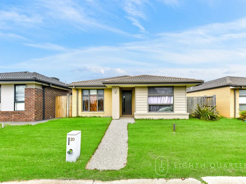 Easy-care family home directly opposite a park