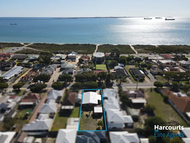 Opportunity Awaits! 813m2 R40 Potential Triplex Block