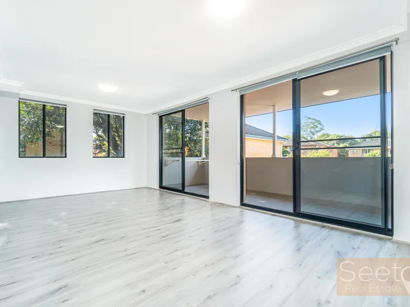 Full-brick, North-facing, Large, 1st Floor and Corner Apartment with Dual Balconies and Storage, and only 5 minutes walk from the station