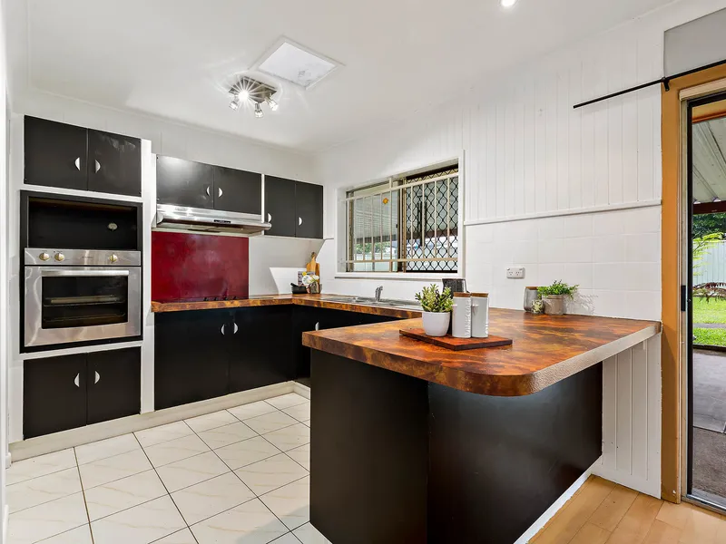 Perfect First Home or Investment - Close to Logan Hospital & Griffith University!