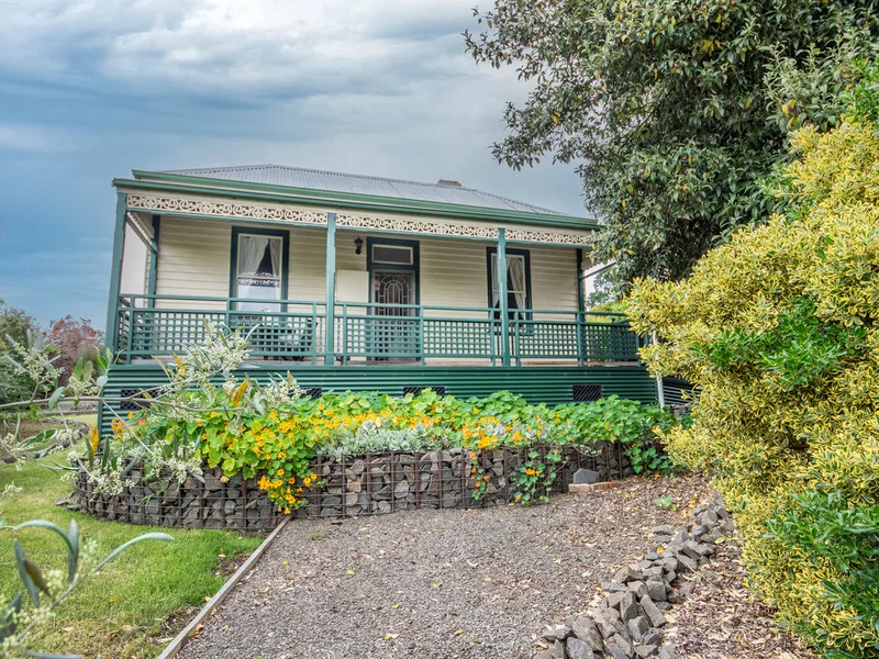 Country cottage with elevated outlook