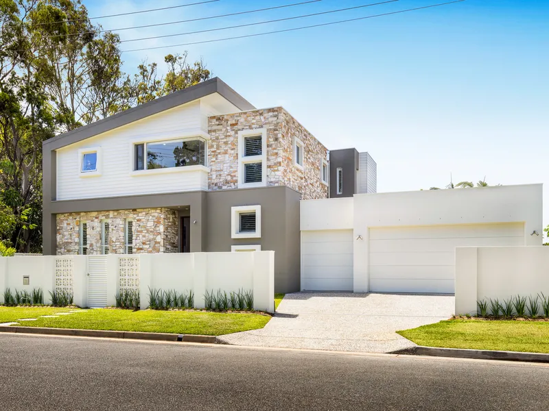 Brand-new Family Home with City Skyline Views