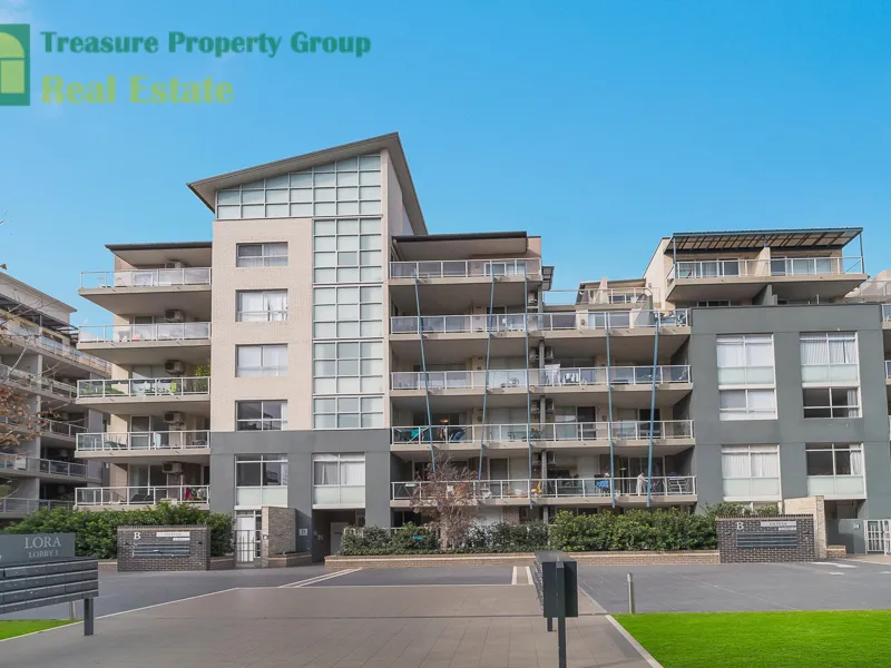 Extra Large 3 bedrooms  Apartment Unit , THE TOTAL USE AREA IS 134 SQM ! 