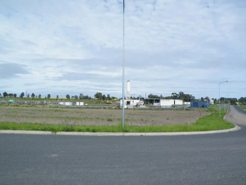 LOT 401 INDUSTRIAL BLOCK