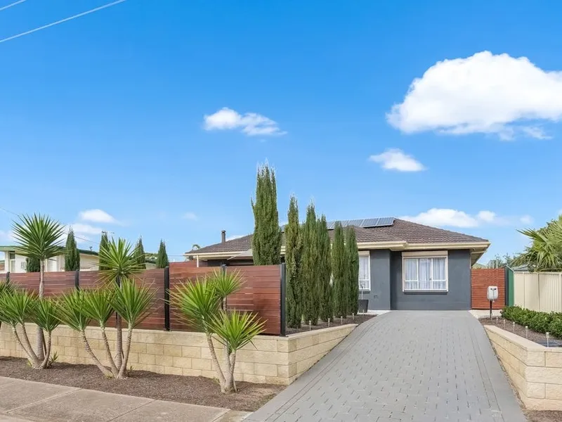 GREAT HOUSE IN GREAT SUBURB