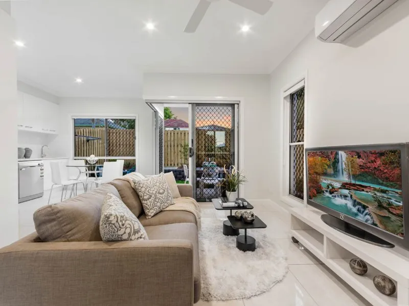 Three bedroom townhouse in the heart of Manly 
