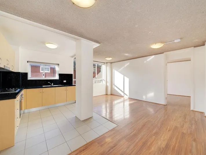 THREE BEDROOM APARTMENT WITH PARKING!