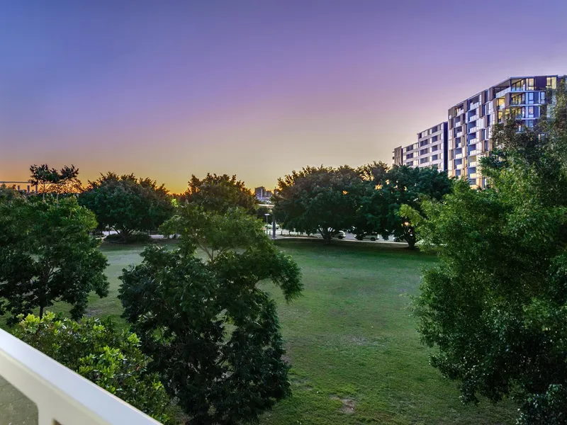 Luxury Living At Watermarque