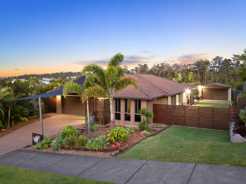 The Ultimate Entertainer's Dream with Unrivalled Side Access, a Swimming Pool, and Breathtaking Views- this Exceptional Home will not last long!
