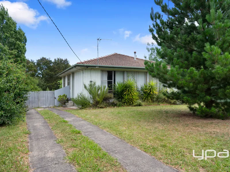 3 Bedroom Home on Large Allotment