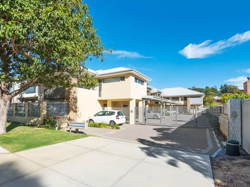 Ground Floor Unit with Parkland Views
