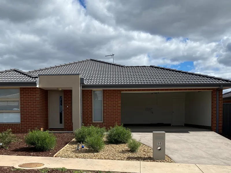 BRAND NEW FAMILY HOME IN VIEWPOINT ESTATE