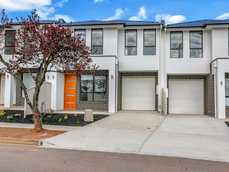 Fantastic entry level townhouse in Seacombe Gardens