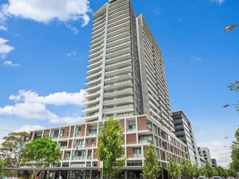 UNFURNISHED 1 BEDROOM PLUS STUDY WITH CITY VIEWS, CARSPACE - AVAILABLE 19/4/2021