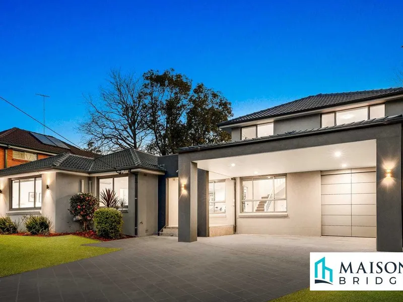 Modern 5 Bedroom Plus Study Timber Floor House