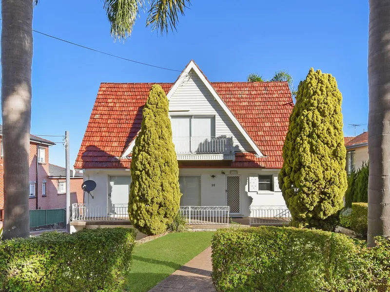 AFFORDABLE AND FUNCTIONAL HOME WITH TRANQUIL WATERVIEWS