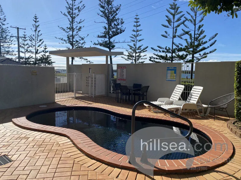 MARINE PARADE UNIT WITH POOL