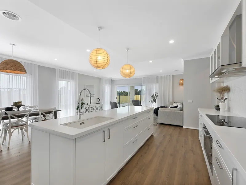 Luxurious Coastal Living in Inverloch