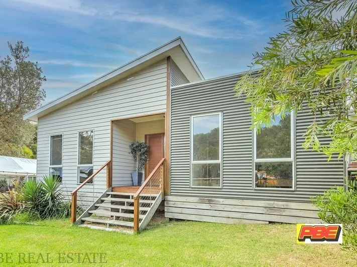 A Magnificent, Idyllic Beach Retreat ..