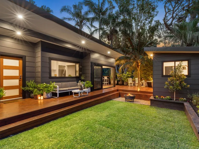 LUXURY RETREAT - SAUNA, OUTDOOR BATH & HOME OFFICE