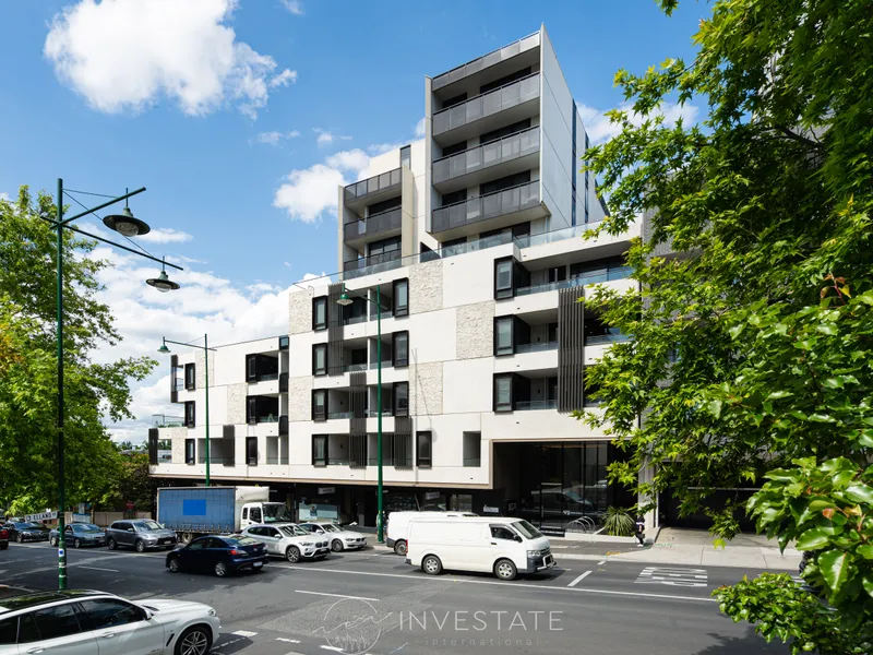Stylish Modern Apartment In the Heart of Box Hill