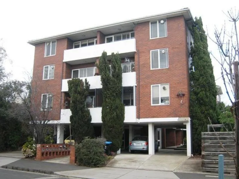 Two Bedroom Apartment in Convenient Location