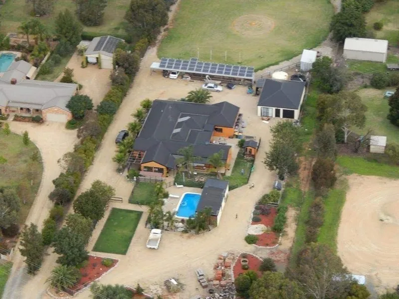 LIFSTYLE BLOCK, 5 bedrooms, granny flat, pool