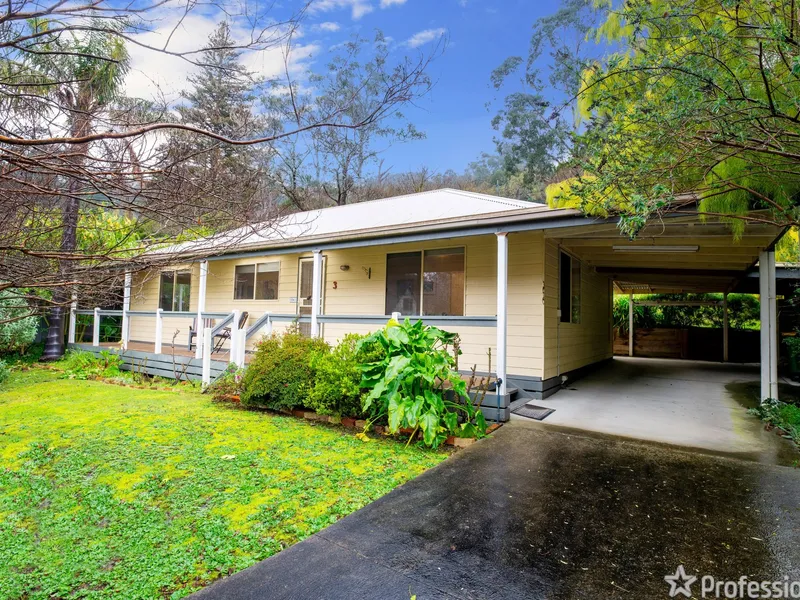 A HOME AMONGST THE MOUNTAINS